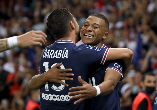 Tỏa sáng rực rỡ, Mbappe vẫn bị CĐV PSG đối xử phũ phàng