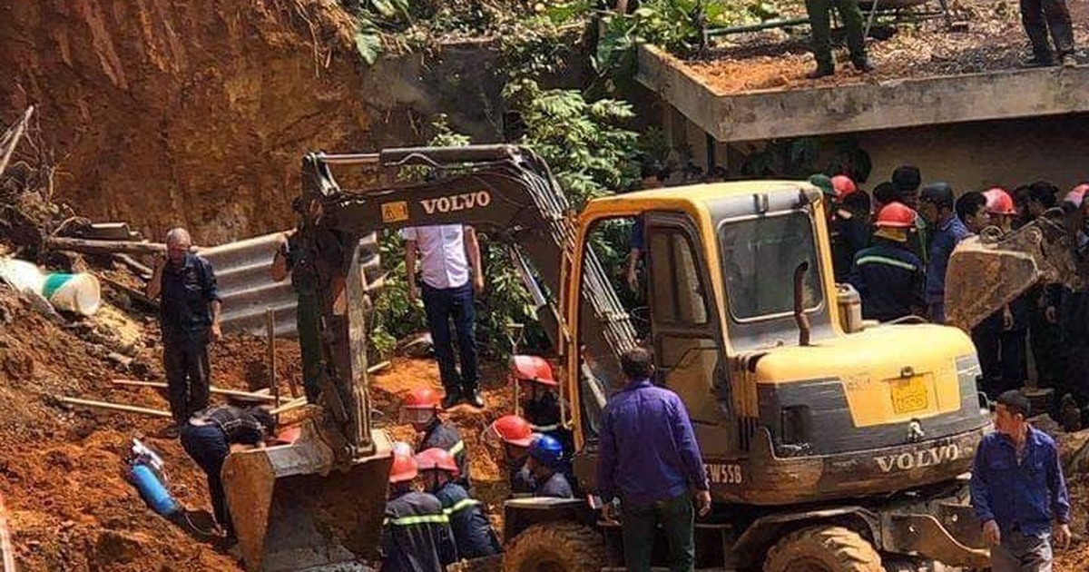 Lở đất tại công trình xây dựng ở Phú Thọ, ít nhất 3 người tử vong