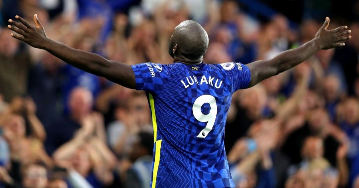 Lukaku ganh đua với Ronaldo, Chelsea vẫn đứng sau Man Utd