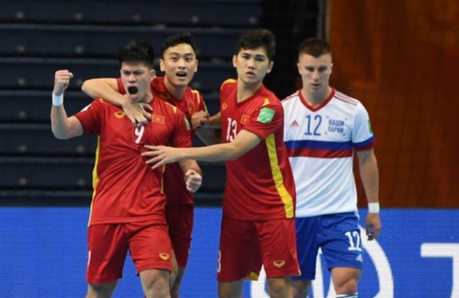 Futsal Việt Nam thi đấu kiên cường: Cố gắng hết sức, tại sao phải cúi đầu? - 2