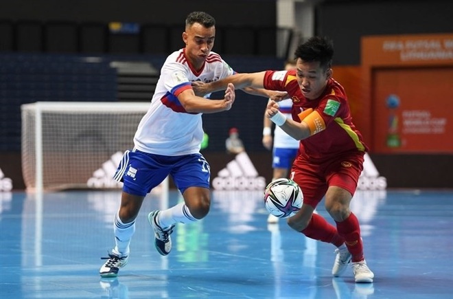 Futsal Việt Nam thi đấu kiên cường: Cố gắng hết sức, tại sao phải cúi đầu? - 1