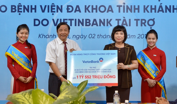 VietinBank tặng xe cứu thương chất lượng cao cho Khánh Hòa