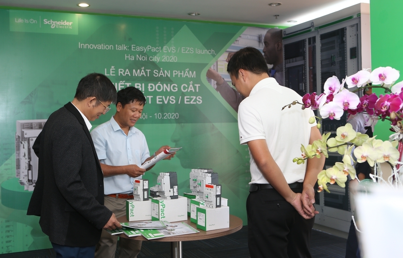 Schneider Electric giới thiệu bộ giải pháp toàn diện EasyPact giúp tối ưu hóa hệ thống thiết bị và các giải pháp điện áp hạ thế với chi phí hợp lý