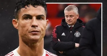 Bất ngờ thông tin C.Ronaldo dẫn đầu nhóm nổi loạn đòi sa thải Solskjaer