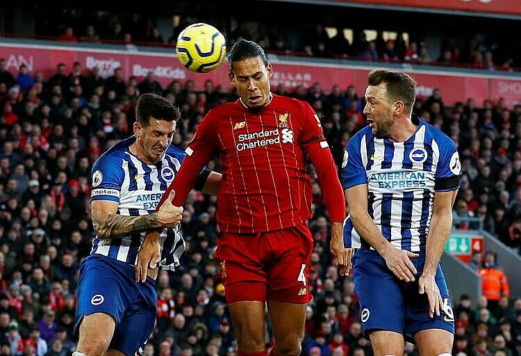 Van Dijk giúp Liverpool hạ Brighton