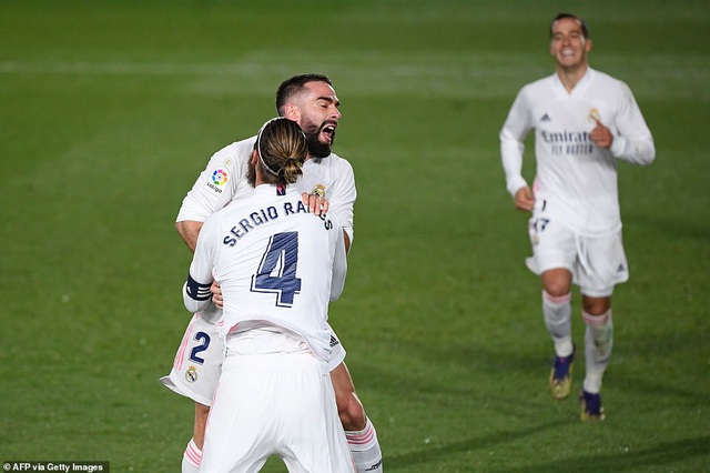 Real Madrid 2-0 Atletico: Chiến thắng thuyết phục - 11