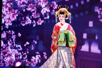 Nàng Oiran xinh đẹp, kiều diễm trong lễ hội Nhật Bản tại TP HCM