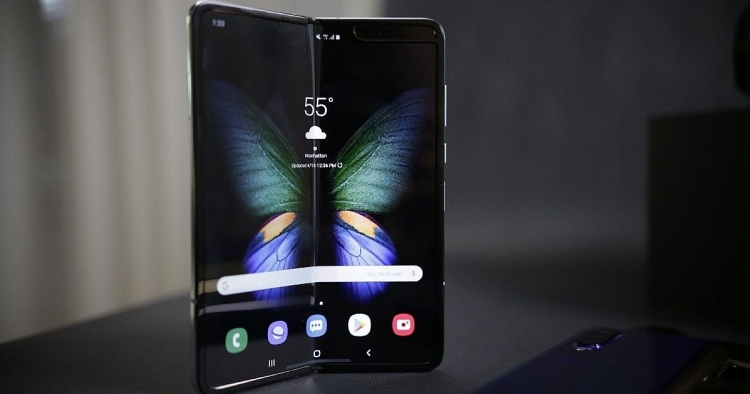 samsung bat ngo hoan ban galaxy fold tai my