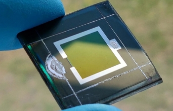 Các nhà khoa học Đức công bố tấm pin mặt trời cho hiệu suất gấp đôi