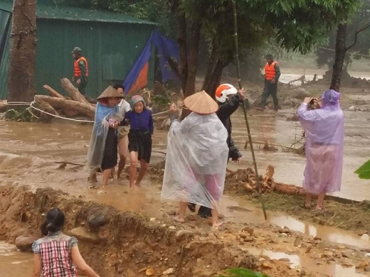 yen bai lu keo den dot ngot nguoi dan khong kip tro tay