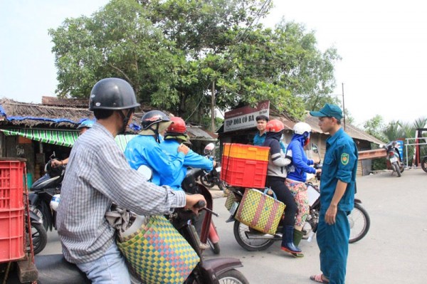 khac phuc cau bi xa lan dam hong trong dem