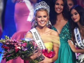 Miss Teen USA bị đòi tước vương miện sau khi đăng quang