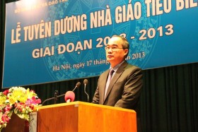 Dạy thêm, học thêm khiến ông Nguyễn Thiện Nhân “lặng người xấu hổ”