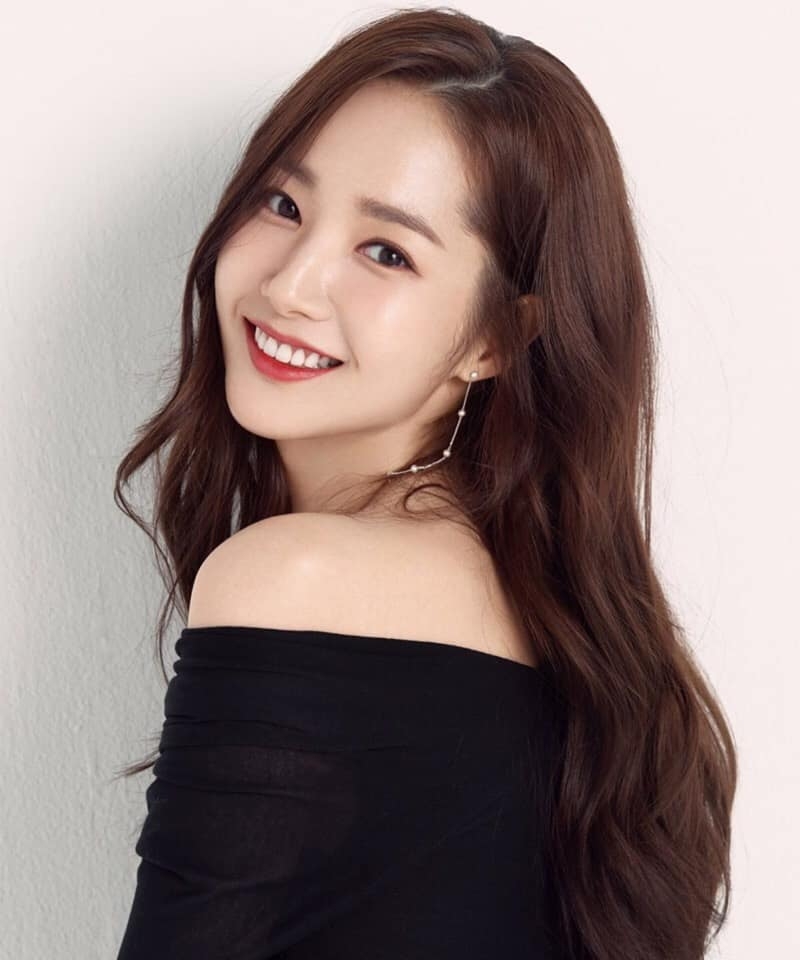 dien vien park min young va yoona tham gia aaa 2019 tai viet nam