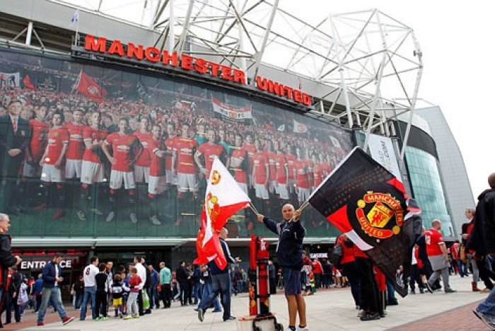 mourinho vua den old trafford da chay ve mua giai moi