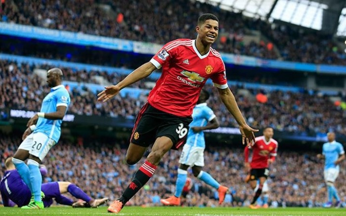 martial doi dien nguy co mat vi tri vao tay rashford