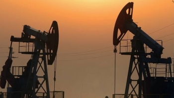 Giá dầu của Azerbaijan giảm đáng kể