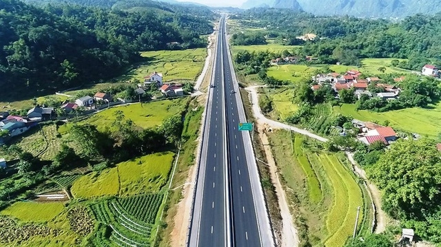 Kết luận của Thủ tướng Chính phủ Phạm Minh Chính tại buổi làm việc về 2 dự án cao tốc nối Cao Bằng - Lạng Sơn