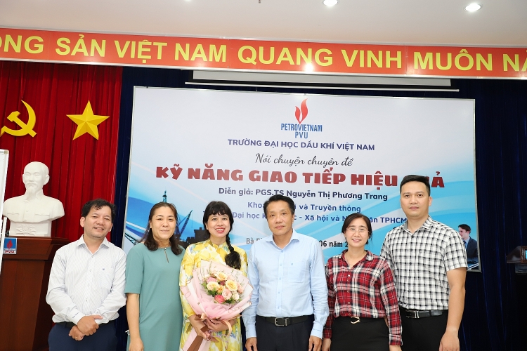 PVU tổ chức nói chuyện chuyên đề “Kỹ năng giao tiếp hiệu quả”