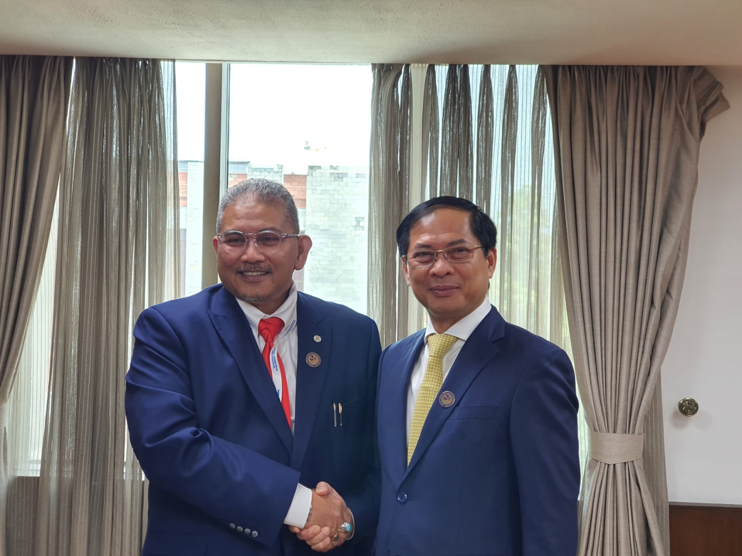 Bộ trưởng Ngoại giao Bùi Thanh Sơn và Bộ trưởng Ngoại giao Brunei Dato Erywan Pehin Yusof.