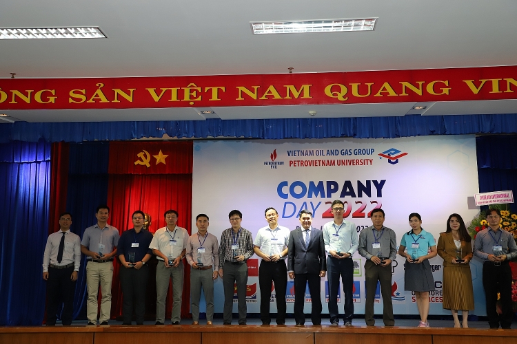 Company day 2022 PVU với chủ đề: Sinh viên PVU với tinh thần đổi mới sáng tạo trong bối cảnh chuyển dịch năng lượng, hướng đến sự phát triển bền vững