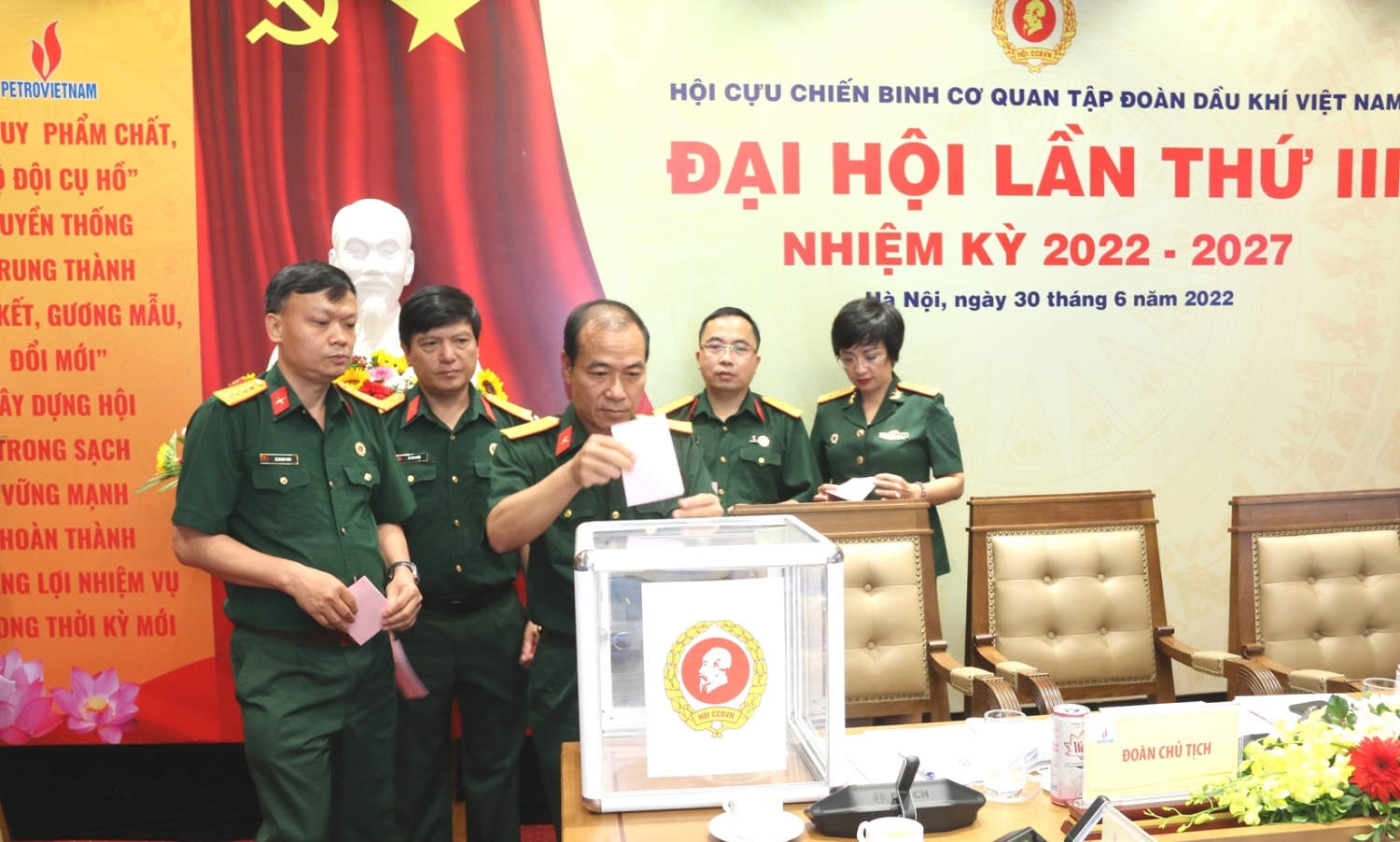 Đại hội Hội CCB Cơ quan Tập đoàn lần III, nhiệm kỳ 2022-2027 thành công tốt đẹp