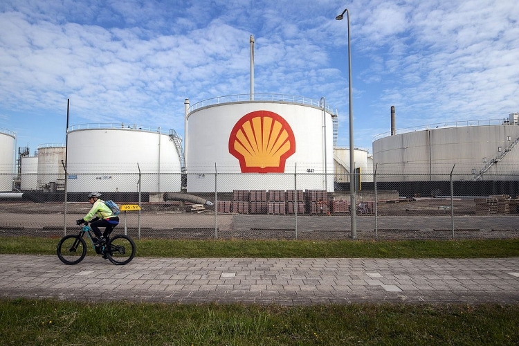 Shell tạm hoãn bán tài sản dầu mỏ ở Nigeria