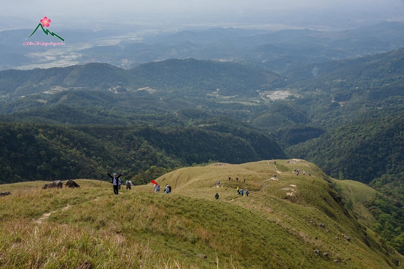 Trải nghiệm Hiking trên núi Phjia Pò