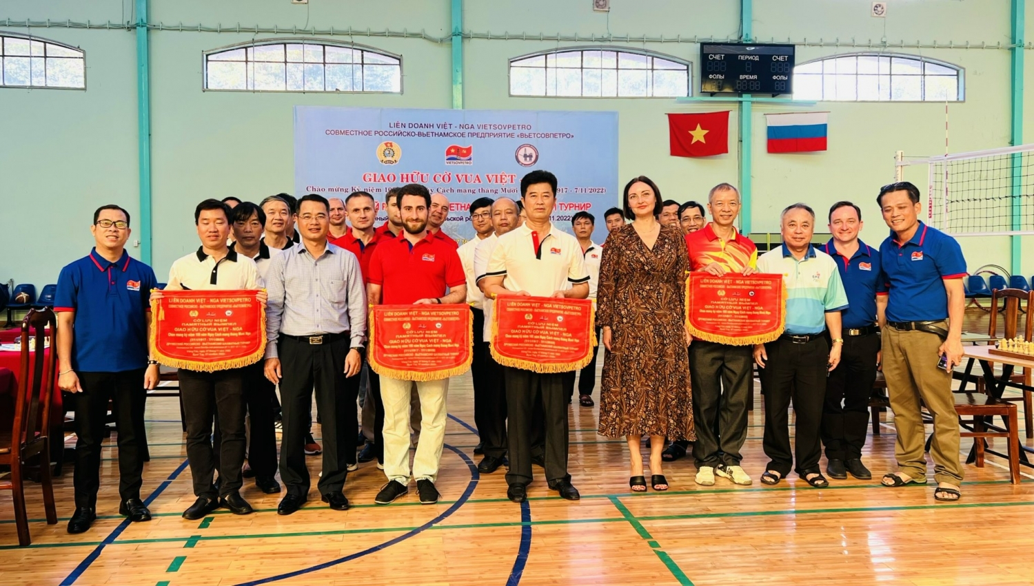 Công đoàn Vietsovpetro tổ chức Giao hữu Cờ vua Việt – Nga