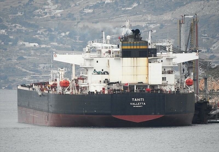 Tàu chở dầu của Nga cập cảng UAE