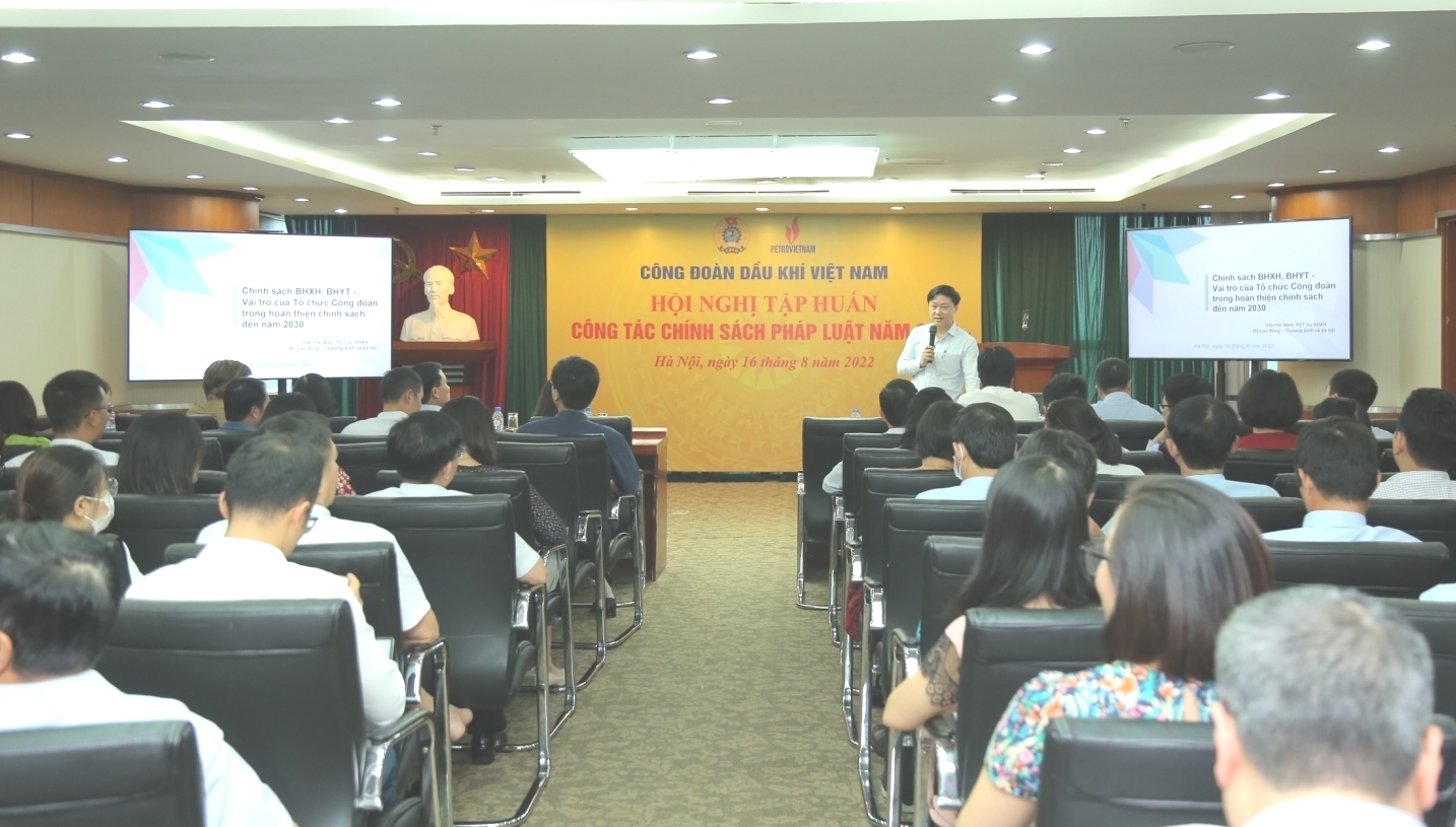 Petrovietnam tổ chức chuỗi hoạt hoạt động hưởng ứng kỷ niệm 10 năm Ngày Pháp luật Việt Nam