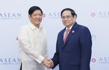 Thủ tướng Phạm Minh Chính gặp Tổng thống Philippines Ferdinand Marcos