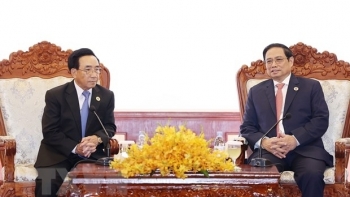Thủ tướng Chính phủ Phạm Minh Chính gặp Thủ tướng Chính phủ Lào Phankham Viphavanh