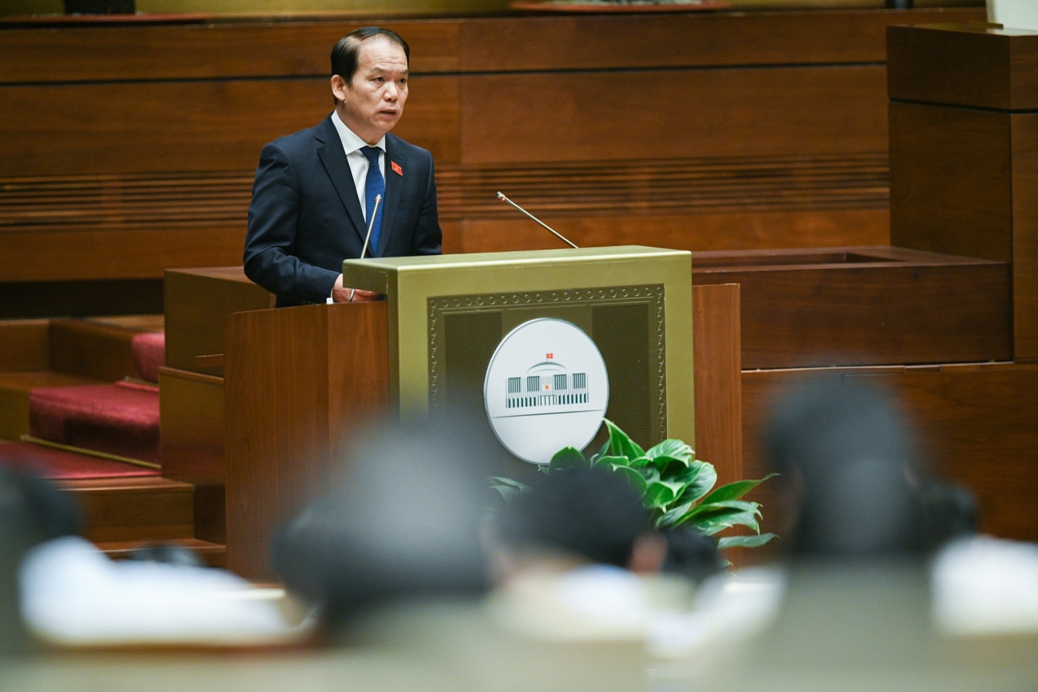 Chủ nhiệm Ủy ban Pháp luật Hoàng Thanh Tùng báo cáo giải trình tiếp thu về dự toán ngân sách nhà nước năm 2023 của Ủy ban Thường vụ Quốc hội