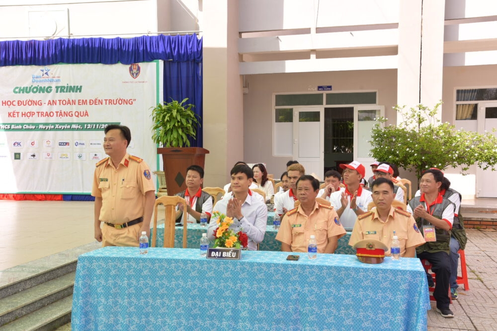 Caravan Ánh sáng học đường: Vì môi trường học tập tốt và an toàn Caravan Ánh sáng học đường: Vì môi trường học tập tốt và an toàn