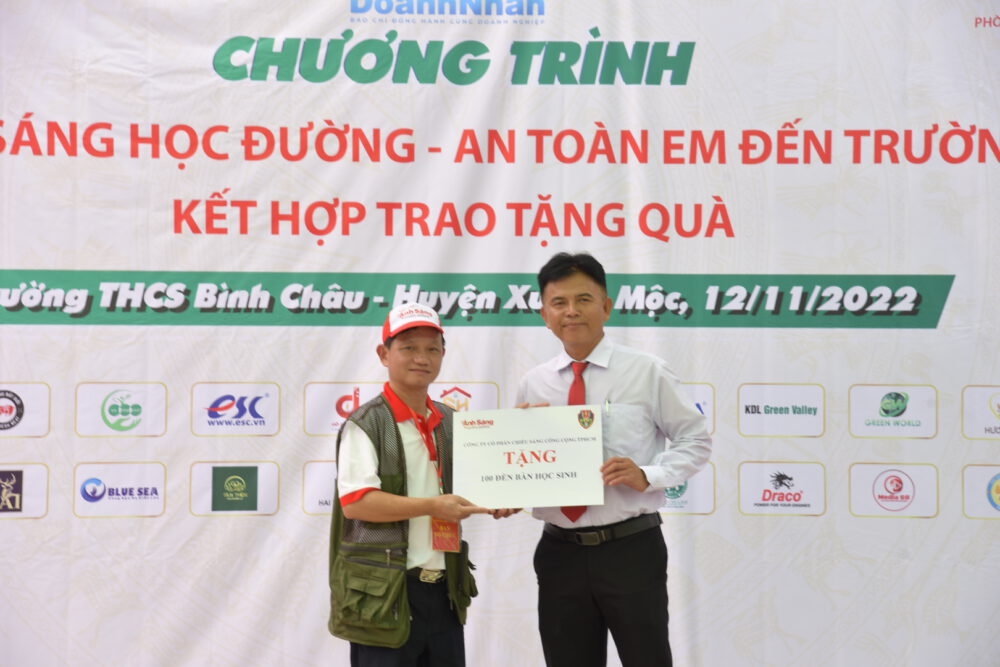 Caravan Ánh sáng học đường: Vì môi trường học tập tốt và an toàn