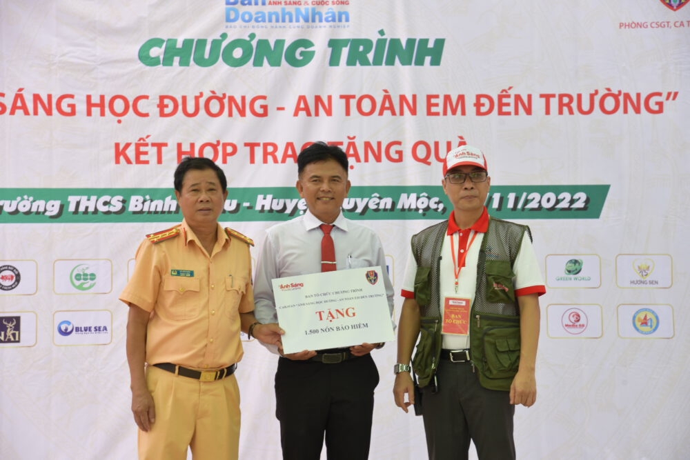 Caravan Ánh sáng học đường: Vì môi trường học tập tốt và an toàn Caravan Ánh sáng học đường: Vì môi trường học tập tốt và an toàn