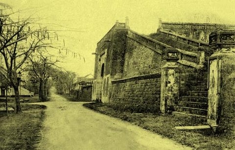 Cửa Đông Hoàng thành Thăng Long. Cửa Đông Hoàng thành Thăng Long.