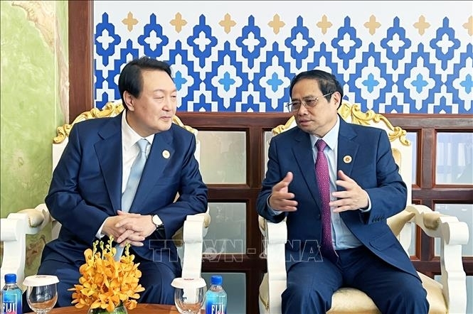 Thủ tướng Phạm Minh Chính gặp Tổng thống Hàn Quốc Yoon Suk Yeol