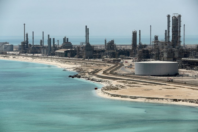 Nhiều nhà máy lọc dầu Trung Quốc yêu cầu Saudi Aramco giảm khối lượng cung cấp