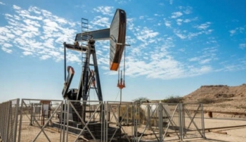 Giá dầu của Azerbaijan giảm hơn 1 USD