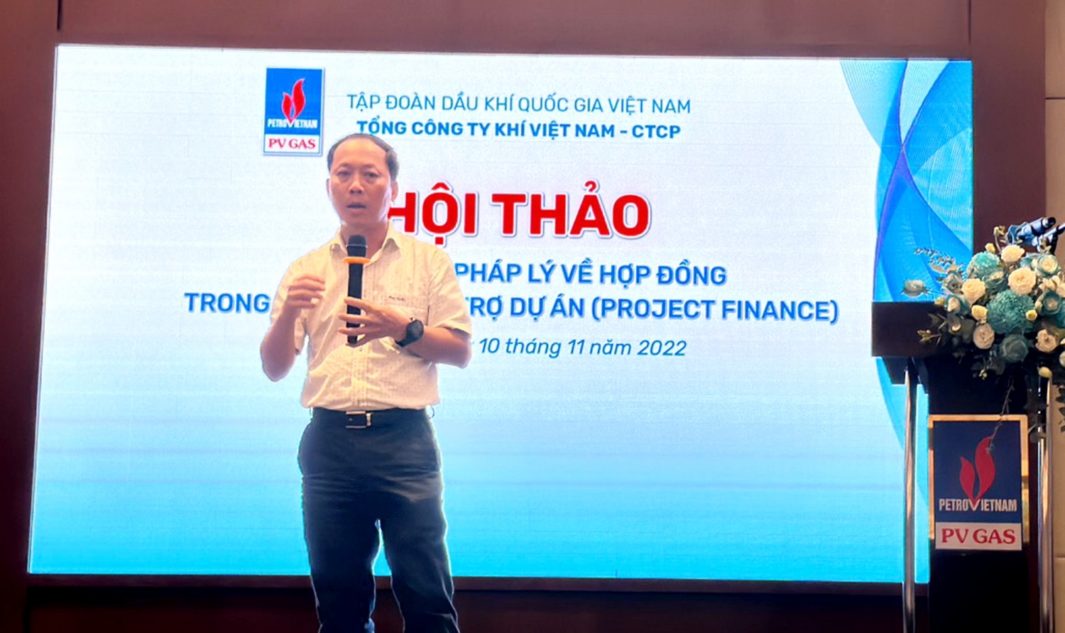 Ông Phạm Đăng Nam – Phó Tổng giám đốc PV GAS phát biểu chỉ đạo Hội thảo.  