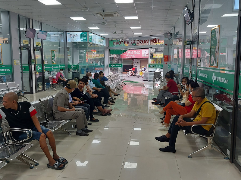 Hà Nội: Hơn 100 hội viên Hội Người khuyết tật khám sức khỏe miễn phí tại Phòng khám đa khoa HYH Medical Plus