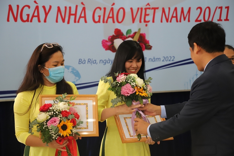 PVU tổ chức Lễ kỷ niệm 40 năm Ngày Nhà giáo Việt Nam 20/11