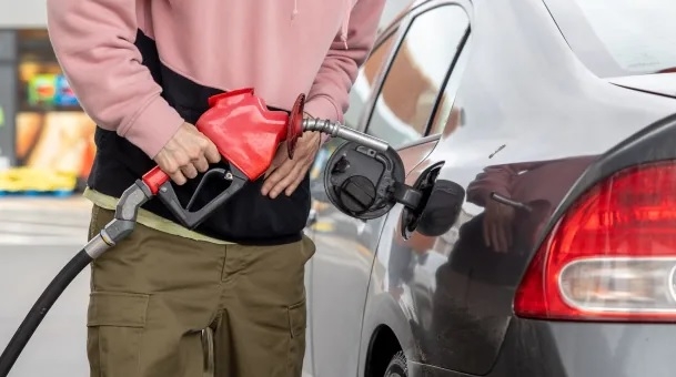 Giá xăng tại Mỹ quay đầu giảm mạnh