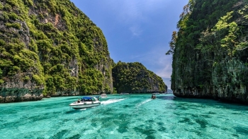 Đắm chìm trong vẻ quyến rũ của vịnh Pi Leh (Thái Lan)