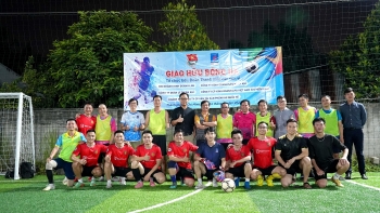 Giao hữu bóng đá nâng cao tinh thần đoàn kết giữa các đơn vị của PV GAS