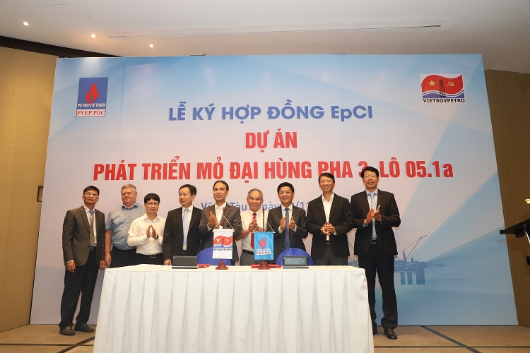 PVEP POC và Vietsovpetro tổ chức Lễ Ký kết Hợp đồng EPCI dự án phát triển mỏ Đại Hùng Pha 3, Lô 05.1a