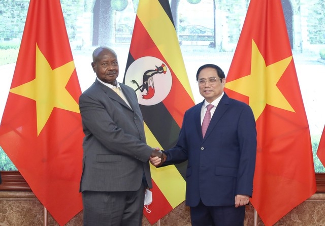 Thủ tướng Phạm Minh Chính tiếp Tổng thống Cộng hòa Uganda Yoweri Kaguta Museveni đang thăm chính thức Việt Nam - Ảnh: VGP/Nhật Bắc