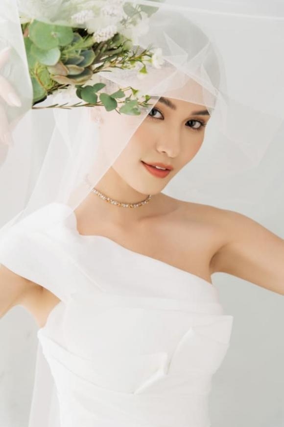 Sao Việt hôm nay 25/11: Hoa hậu Đỗ Mỹ Linh diện style 